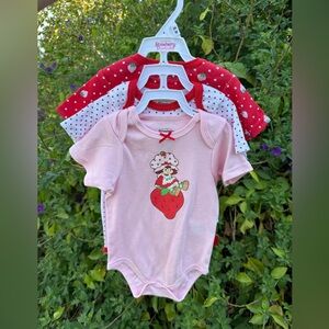 Strawberry Shortcake Baby Onesies 3-Pack 24M Pink Red Polka Dot Cute Outfit Set